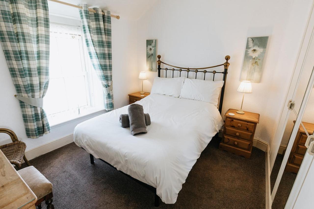 Willow Cottage - Cost 3 Bed Cottage In Penrhyn Bay With Sea Views With Access To Snowdonia Rhôs-on-Sea Exterior foto